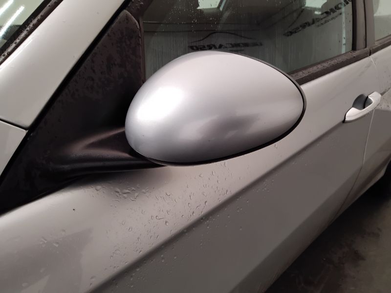 GuidiCar - ALFA ROMEO 147 147 - 1.6i 16V Twin Spark cat 5p. Distinctive